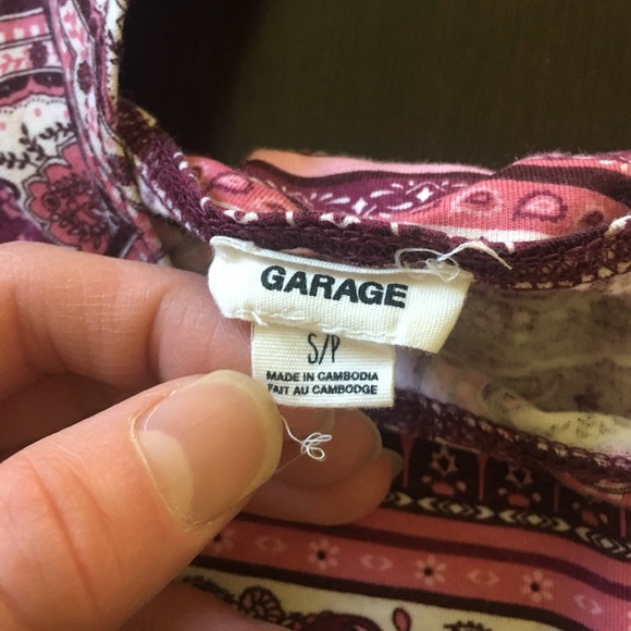 ✨ Closet Clear-out! ✨ Garage Pink Crop Top Small - Picture 5 of 6